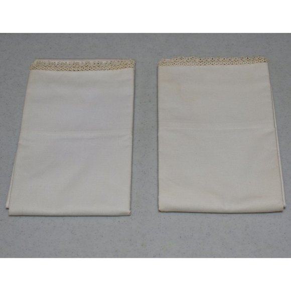 Vintage Lady Pepperell (2) White Lace Trimmed Pillow Cases 100% Cotton 42 x 38 - Picture 1 of 12